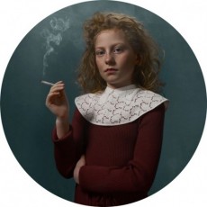 Frieke_Janssens_Smoking_kids_6_Coultique